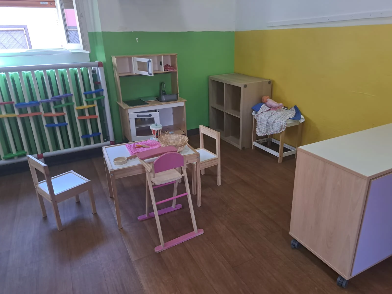 Tavolini e giochi a misura dei più piccoli